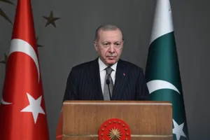 Erdogan cere eliminarea restricțiilor din industria de apărare între aliații NATO și anunță investiții masive în armata Turciei