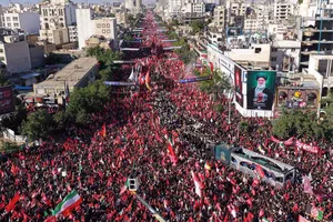Iran – milioane de persoane au participat la funeraliile lui Ali Khamenei la Mashhad