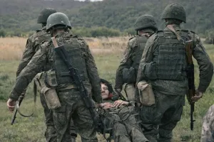 CIA: Militarii ruși desfășurați în prima linie a frontului din Ucraina supraviețuiesc, în medie, 20-30 de minute