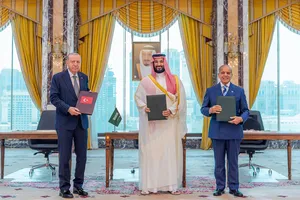 Arabia Saudită, Turcia şi Pakistanul au semnat un acord de apărare comună la Mecca