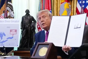 Trump semnează ordinul pentru redenumirea lacului Ontario în „Lacul America”, în plin conflict comercial cu Canada