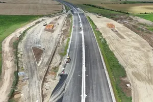Etapă-cheie pentru Autostrada Bucureștiului. A fost montată ultima grindă din beton a inelului A0