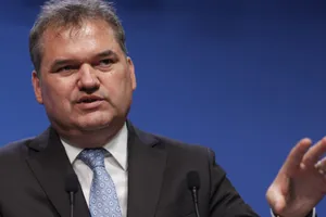 Cseke Attila cere formarea rapidă a unui nou Guvern: „România are nevoie de o coaliție mare pentru a împiedica accesul extremei la guvernare”