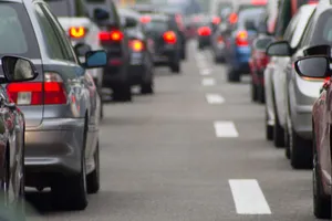 INS: Înmatriculările de vehicule au scăzut în trimestrul II din 2026. Autoturismele și camioanele, în declin