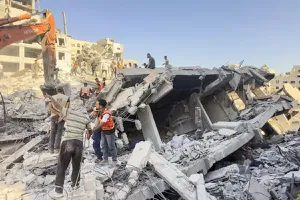 Copii uciși și dați dispăruți după prăbușirea unei clădiri în Gaza