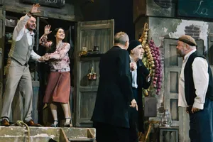 Patru spectacole cu actori cunoscuți ai teatrului românesc, programate în septembrie la București, Craiova și Brașov