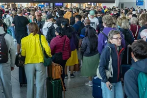 Haos pe aeroporturile din Marea Britanie: 177 de zboruri au fost anulate, cele mai multe la Heathrow
