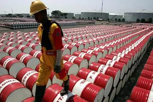 Cotația petrolului Brent urcă peste 108 dolari după noile atacuri asupra Arabiei Saudite