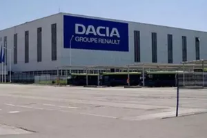 Dacia nu pleacă din România, dar viitorul uzinei de la Mioveni este în joc. Miza: următorul Duster