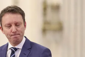 Guvernul Mureșan a picat! Cabinetul avea nevoie de 233 de voturi
