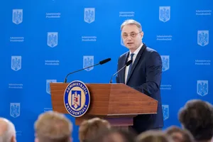 Luca Niculescu începe negocierile pentru formarea Guvernului. Premierul desemnat se întâlnește joi cu PSD, PNL și UDMR