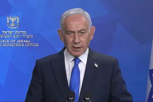 Benjamin Netanyahu spune că Israelul a avertizat Marea Britanie cu privire la un complot terorist iranian, înaintea incidentului de la baza aeriană RAF Fairford