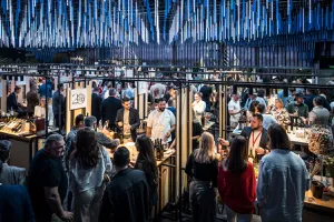 RO-Wine București 2026: Trei zile dedicate excelenței vinului la Fratelli Studios, cu premiere internaționale și noul Salon DIVIN
