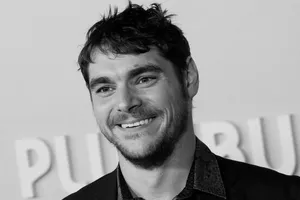 De ce RJ Mitte, actorul din „Breaking Bad”, a murit la 34 de ani. Mesajul emoționant transmis de Bryan Cranston