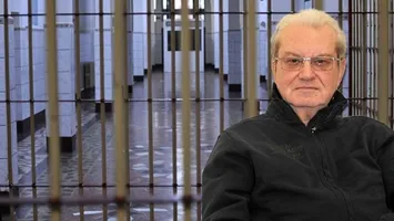 Testamentul profesorului Gheorghe Mencinicopschi, cartea scrisă în celulă loveşte direct în fundamentele societății moderne de consum