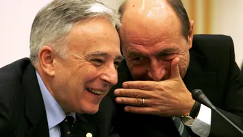 Traian Băsescu, previziune pentru cursul euro: Vom avea o revenire la 5,27 / Luni dimineaţă, un euro era 5,29 lei