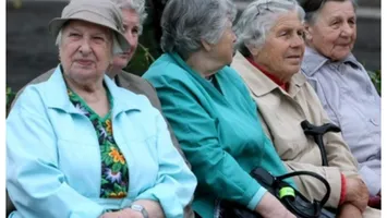 Crește vârsta de pensionare la 70 de ani, lovitură dură pentru milioane de angajați. Cinci țări din UE au dat ordinul