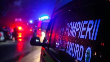 Scene șocante în Capitală. Un copil de 7 ani și mama lui au căzut de la etajul 5 al unui bloc din Capitală. În ce stare se află minorul