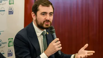 Cine îi va lua locul lui Claudiu Năsui în Parlamentul României după demisie