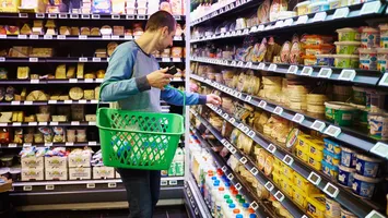 Schimbare în toate magazinele din România. Apare o nouă etichetă pe produse, este în avantajul românilor