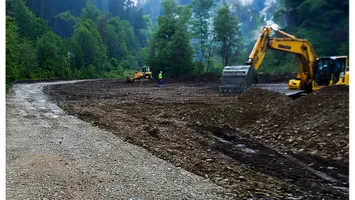 Au început lucrările pe râvnita șosea care va reduce aglomerația pe Valea Prahovei