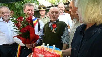 Cel mai bătrân candidat la alegerile din 9 iunie are 100 de ani. Mihai Ardeleanu vrea să fie consilier local într-o comună din Vaslui