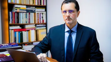 Vasile Bănescu, fostul purtător de cuvânt al BOR, este propunerea Guvernului pentru un post de membru CNA. Iohannis propune propriul consilier pe comunicare