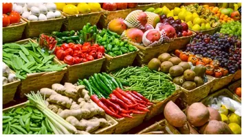 Legumele și zarzavaturile, la prețuri de delicatese. Banala salată de primăvară va deveni un preparat de lux