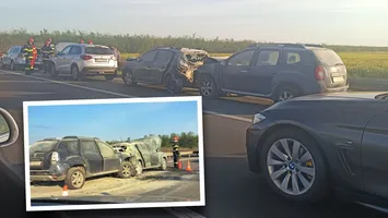 Carambol cu CINCI mașini pe Autostrada A1, în a doua zi de Paște. Opt persoane au fost implicate în accidentul rutier. În trei luni, 240 de decese în accidente rutiere