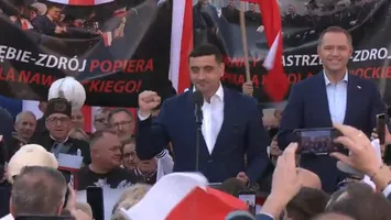VIDEO George Simion îşi face campanie în Polonia: „Birocrații care nu au fost aleși încearcă să fure democrația din România”