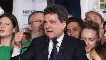 POLITICO: Lacrimi pentru frații Tate și entuziasm în Uniunea Europeană. Nicușor Dan câștigă în fața extremei drepte