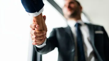 Vin chinezii cu mulți bani în România. Noua fabrică pe care vor să o construiască