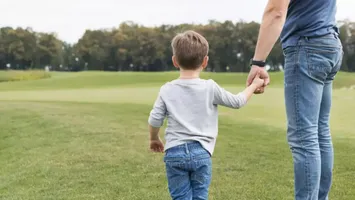 Zodii de bărbați care devin tați minunați. Topul celor mai potriviți pentru rolul de părinte