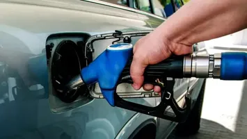 Preț carburanți 16 august 2026. Motorina s-a ieftinit după scăderea accizei. Prețul a coborât sub 10 lei