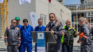 Prima centrală construită de la zero în ultimii 20 de ani începe producția. Ministrul Bogdan Ivan: „Înseamnă locuri de muncă, eficiență energetică și dezvoltare tehnologică”