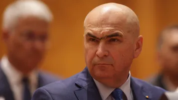 Premierul Ilie Bolojan: „Un bibliotecar la o comună mică nu se justifică cu normă întreagă”