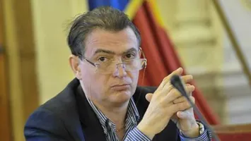 Sindicalistul ce obține 30.000 de lei pe lună din 10 surse, dar vrea revoltă împotriva austerității. Îmbuibatul care nu se mai satură de bani, dar e solidar cu cei săraci