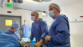 Peste 650.000 de români va trebui să plătească în plus 2.400 de lei pe an la Sănătate. Pentru ce concedii medicale se vor tăia banii la jumătate