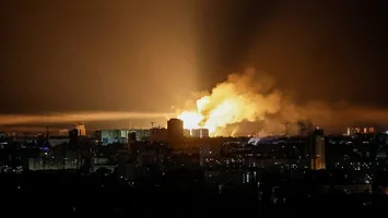 Război în Ucraina. Sirenele de război au sunat toată noaptea, Kievul a fost ţinta unui atac masiv cu rachete balistice şi drone ruseşti