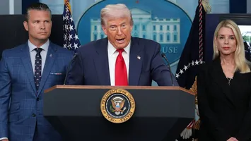 Donald Trump susţine că Iranul a cerut încetarea focului şi ameninţă: „Aruncăm Iranul în uitare, trimitem ţara înapoi în Epoca de Piatră”