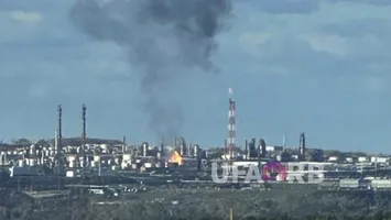 VIDEO Ucraina a lovit cu drone una din cele mai mari rafinării de petrol din Rusia