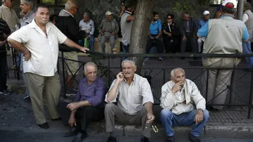 Bonus de 250 de euro la pensie, neimpozabili. Banii intră direct pe card, până la 15 noiembrie