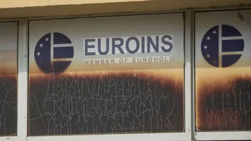 Percheziții la foști șefi din Euroins, în dosarul privind falimentarea companiei. Reacția grupului din care făcea parte firma