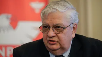 Economistul Mircea Coșea, transportat de urgență la spital. Profesorul era așteptat în studioul România TV când a întâmpinat probleme de sănătate