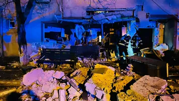EXPLOZIE într-un apartament din Buftea! Două persoane au fost rănite, iar echipajele s-au deplasat de urgență la fața locului. VIDEO