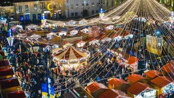 Cât trebuie să plătească o familie de români pentru o minivacanță de 1 Decembrie la Târgul de Crăciun de la Sibiu sau la cel din Craiova