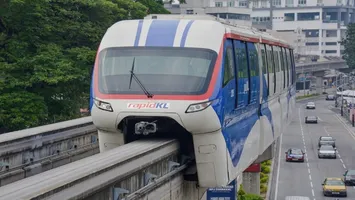 Transport la înălțime. Care este primul oraș din România unde ar putea circula un tren ”suspendat”