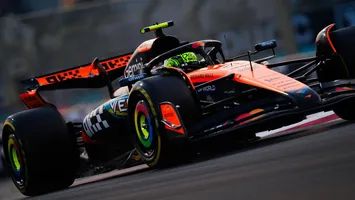 Formula 1 LIVE: Max Verstappen, în pole position în cursa decisivă pentru titlul mondial