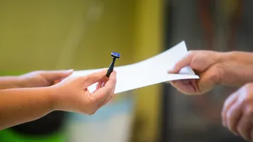 Alegeri Primăria Capitalei 2025. Ce se întâmplă dacă votezi cu carte electronică de identitate