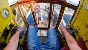 Locul de muncă unde poți avea un salariu de 3.300 de euro lunar, mașină de serviciu și cazare asigurată. Însă, este o condiție obligatorie